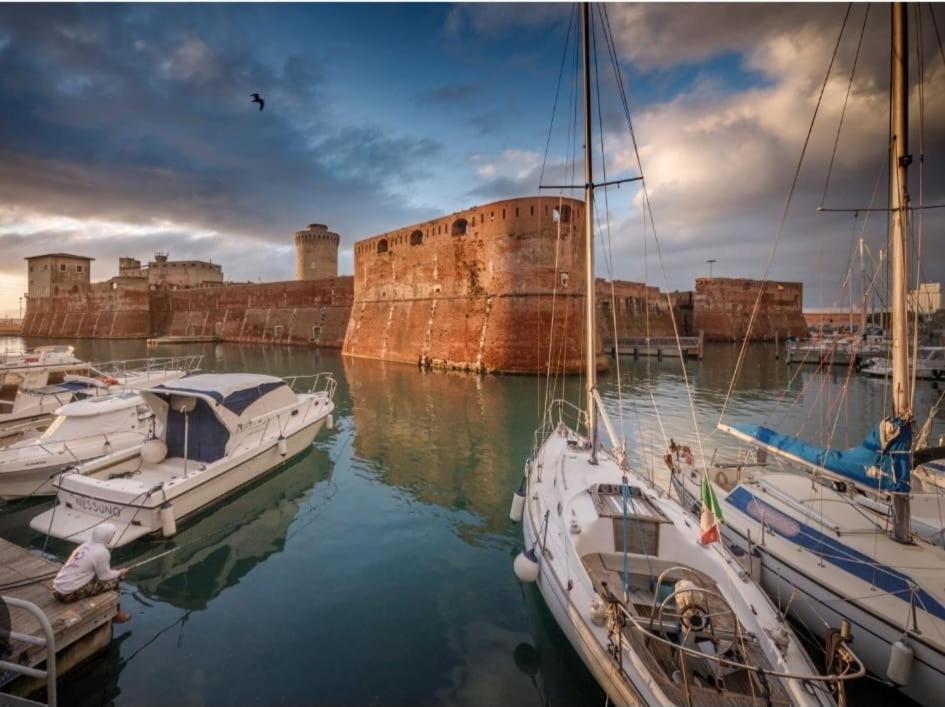 Appartement Onda Di Porta A Mare à Livourne Extérieur photo